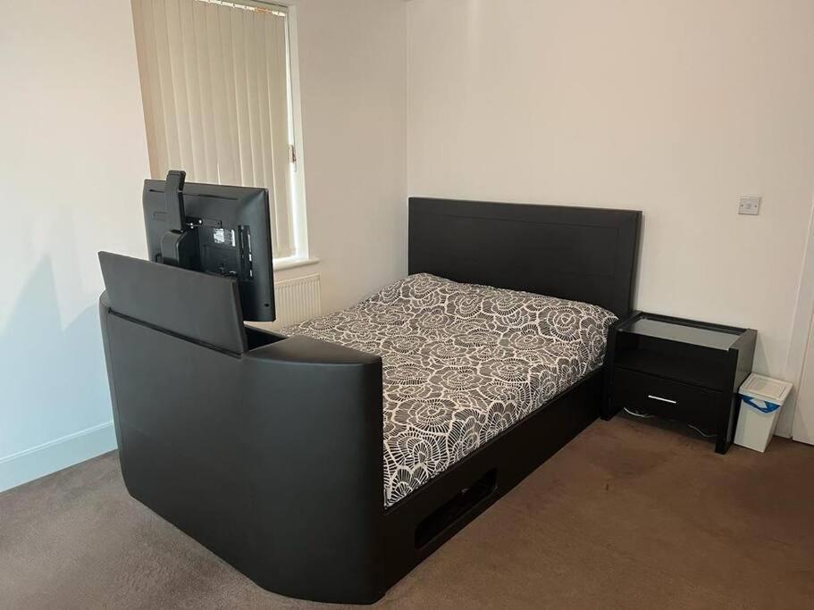 Apartment Comfy One Bedroom *